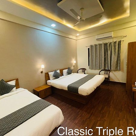 Hotel Sp Majestic Pandharpur Ngoại thất bức ảnh