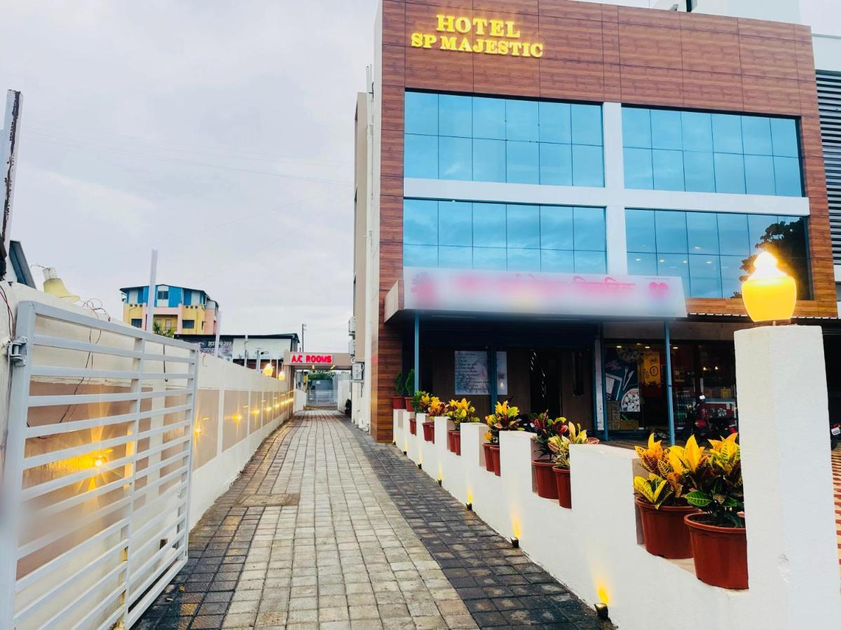 Hotel Sp Majestic Pandharpur Ngoại thất bức ảnh