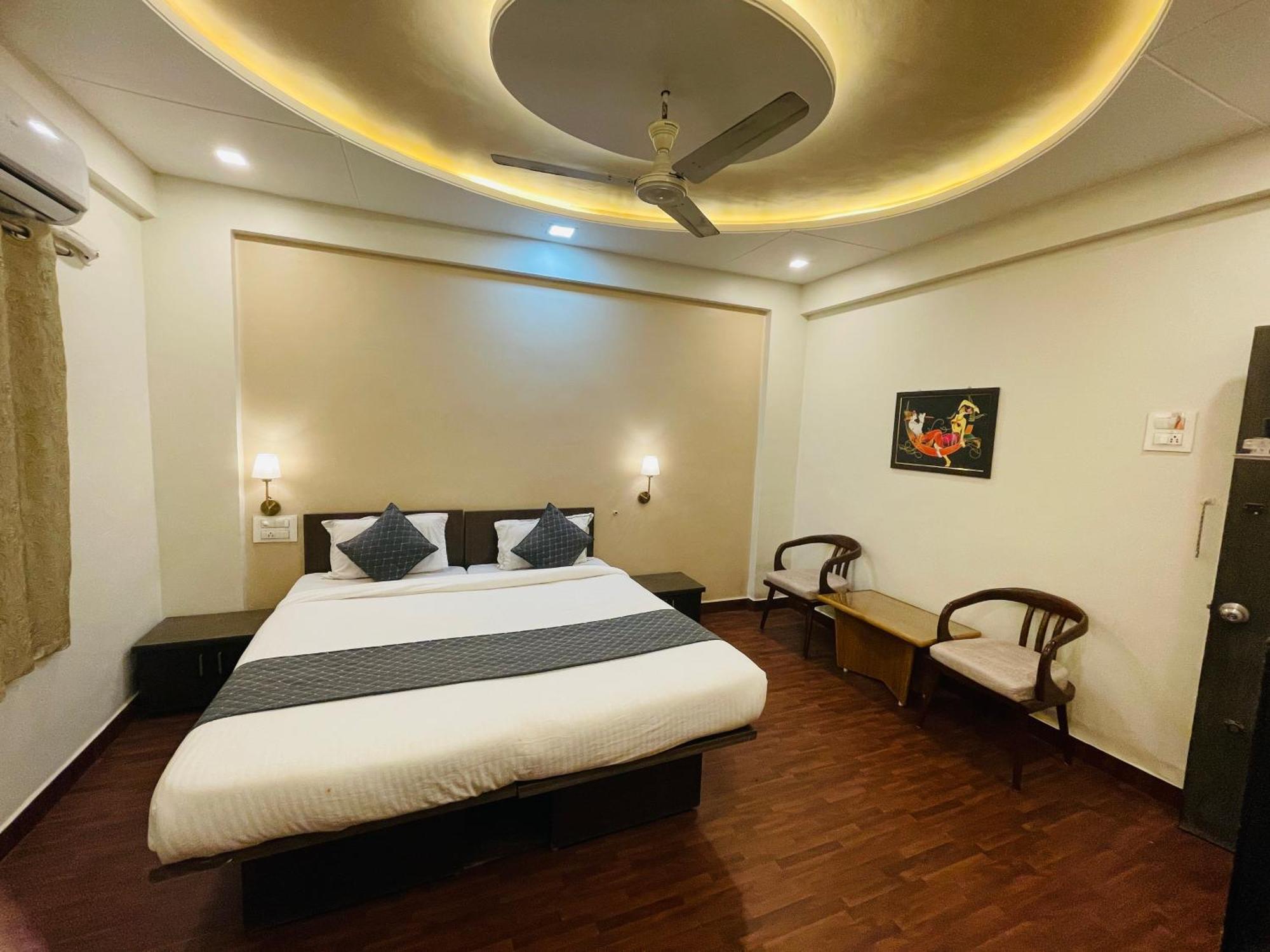 Hotel Sp Majestic Pandharpur Ngoại thất bức ảnh