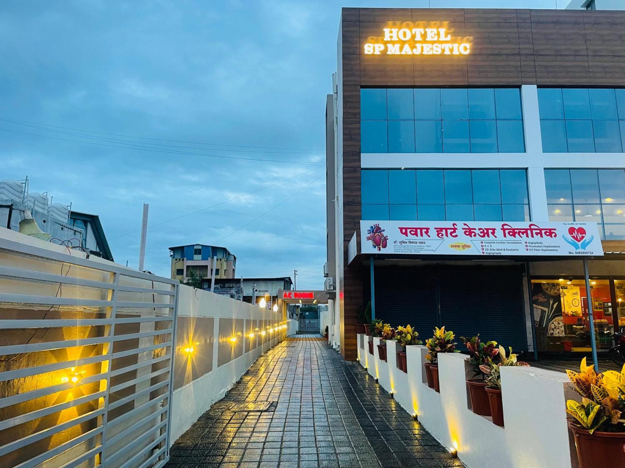 Hotel Sp Majestic Pandharpur Ngoại thất bức ảnh